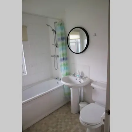 بيت للعطل Daisy Lodge With Hot Tub *